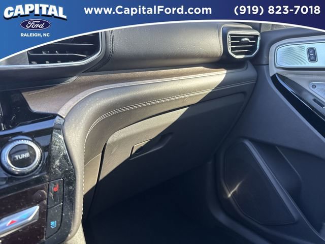 Certified 2023 Ford Explorer Platinum w/ Technology Package image 27