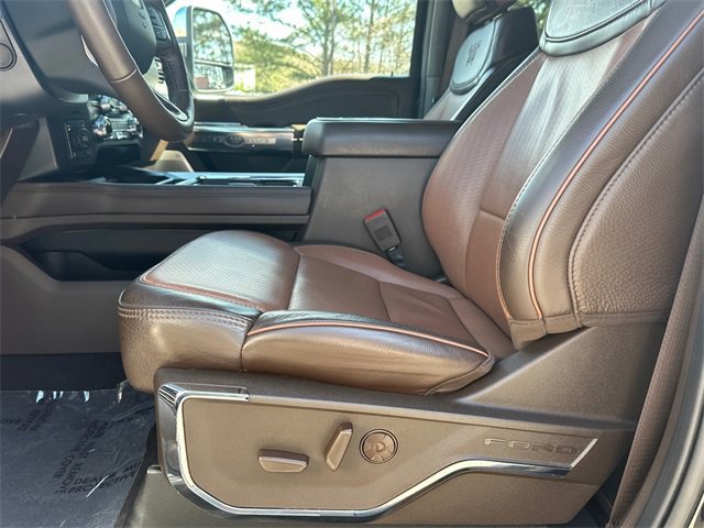 Certified 2025 Ford F350 King Ranch w/ Chrome Package image 9