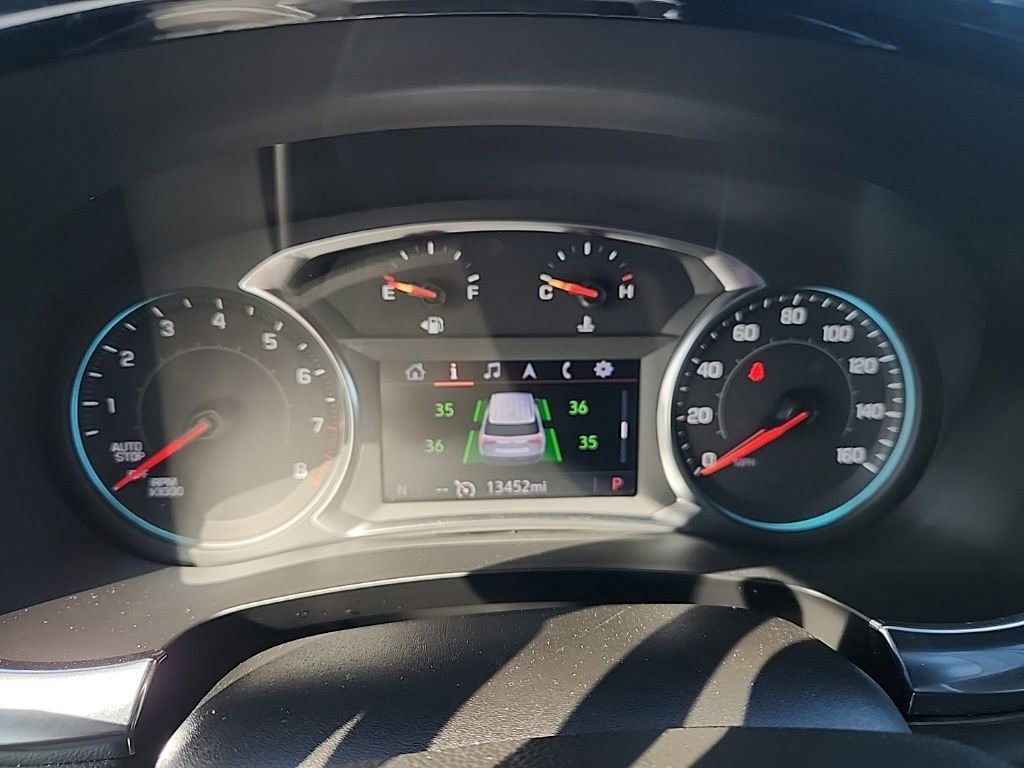 Used 2023 Chevrolet Traverse LT image 13