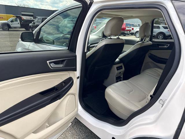 Certified 2018 Ford Edge Titanium w/ Equipment Group 301A AWD/4WD image 7