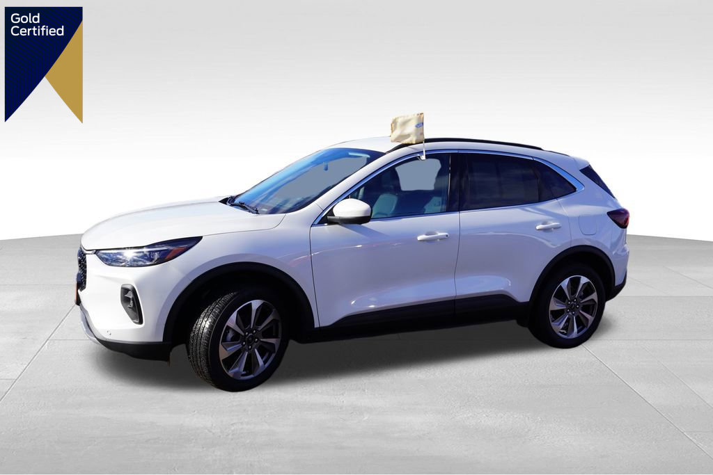 Certified 2025 Ford Escape Platinum w/ Premium Technology Package image 1