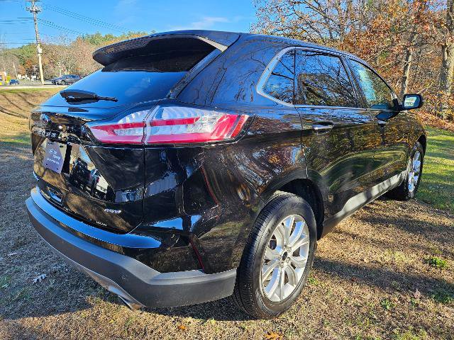 Certified 2024 Ford Edge Titanium image 5