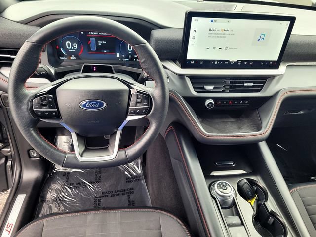 Certified 2025 Ford Explorer ST-Line AWD/4WD image 9