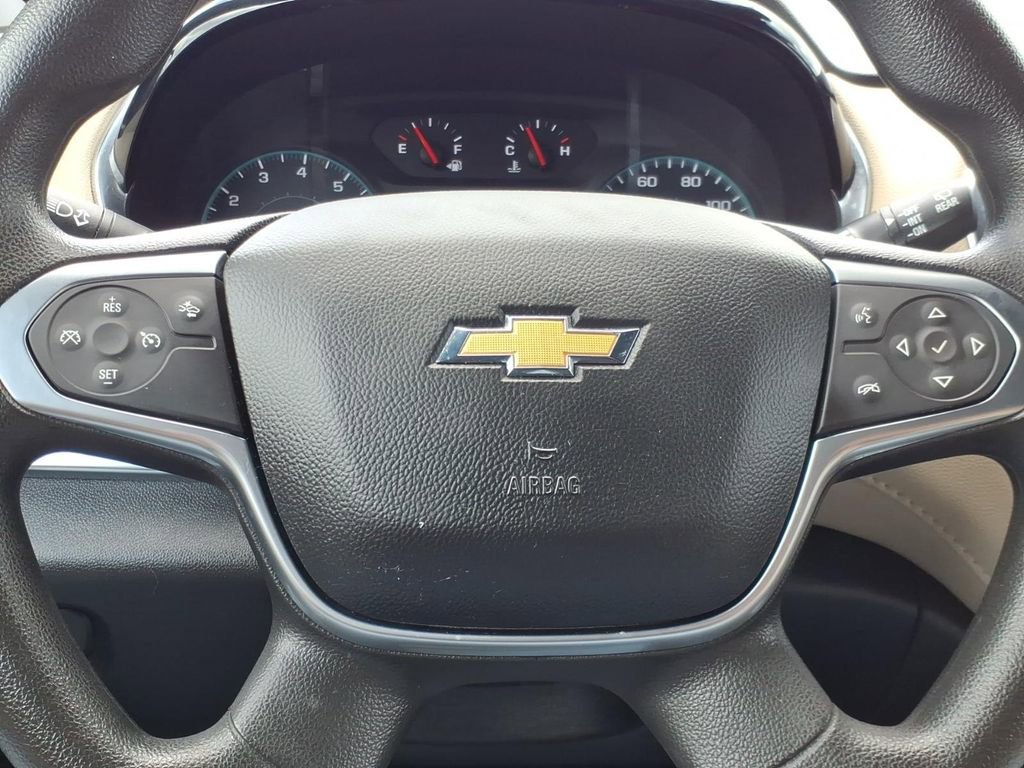 Used 2023 Chevrolet Traverse LS FWD image 24