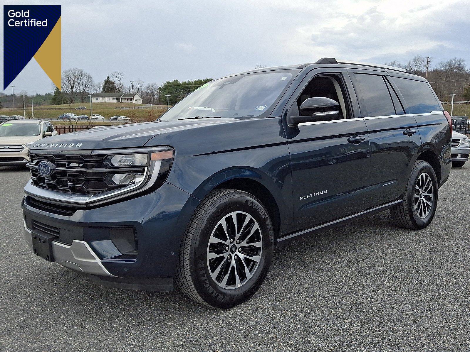 Certified 2025 Ford Expedition Platinum image 1
