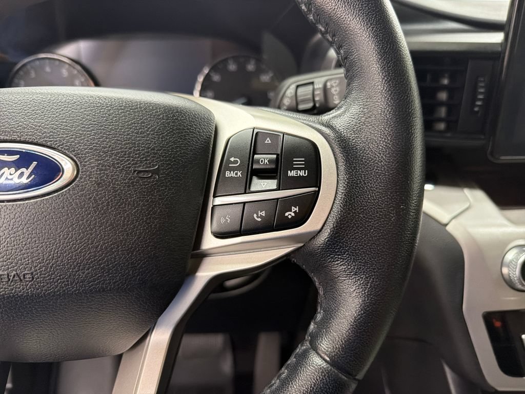 Certified 2021 Ford Explorer XLT RWD image 21