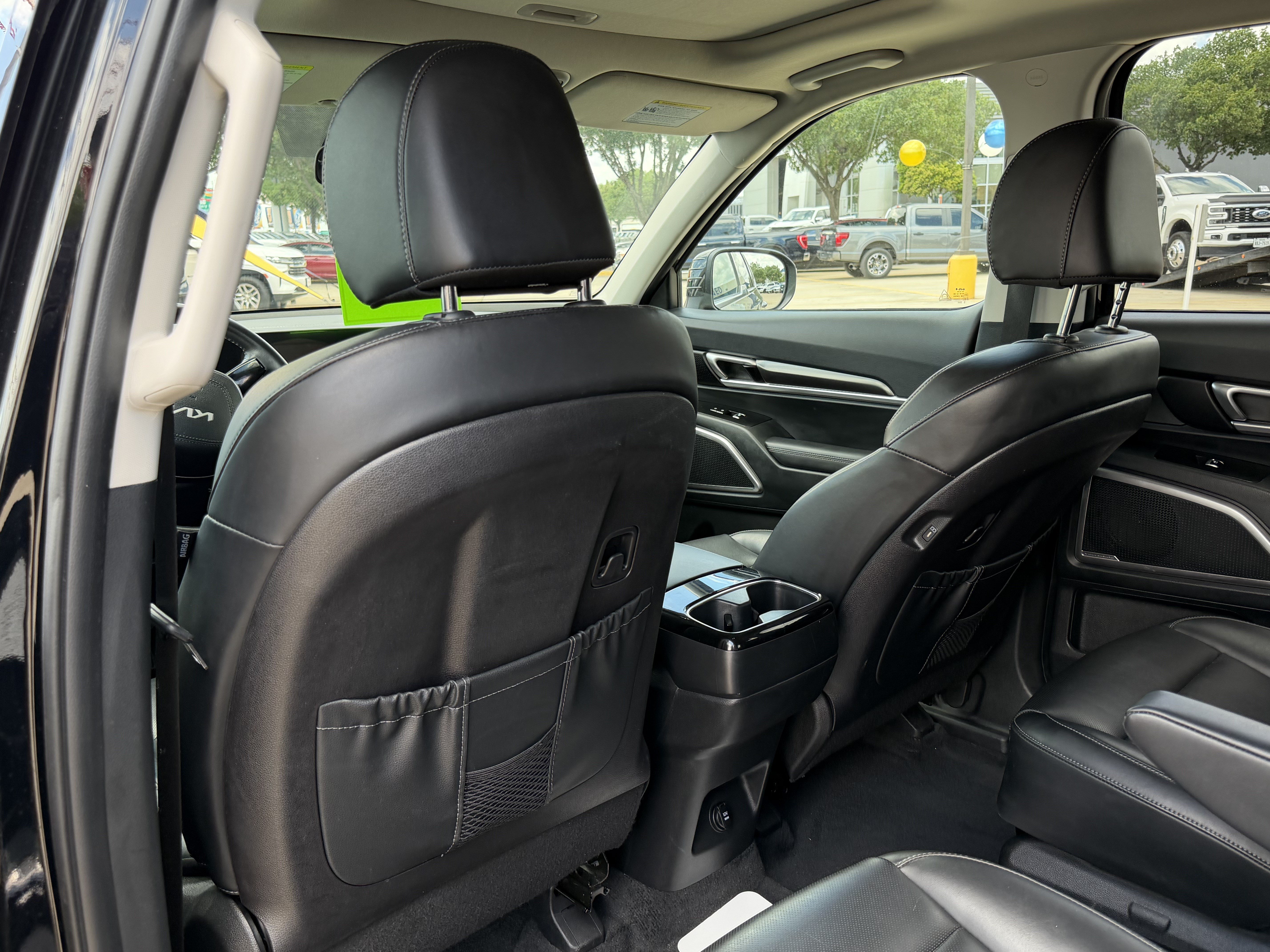 Used 2025 Kia Telluride S AWD/4WD image 14