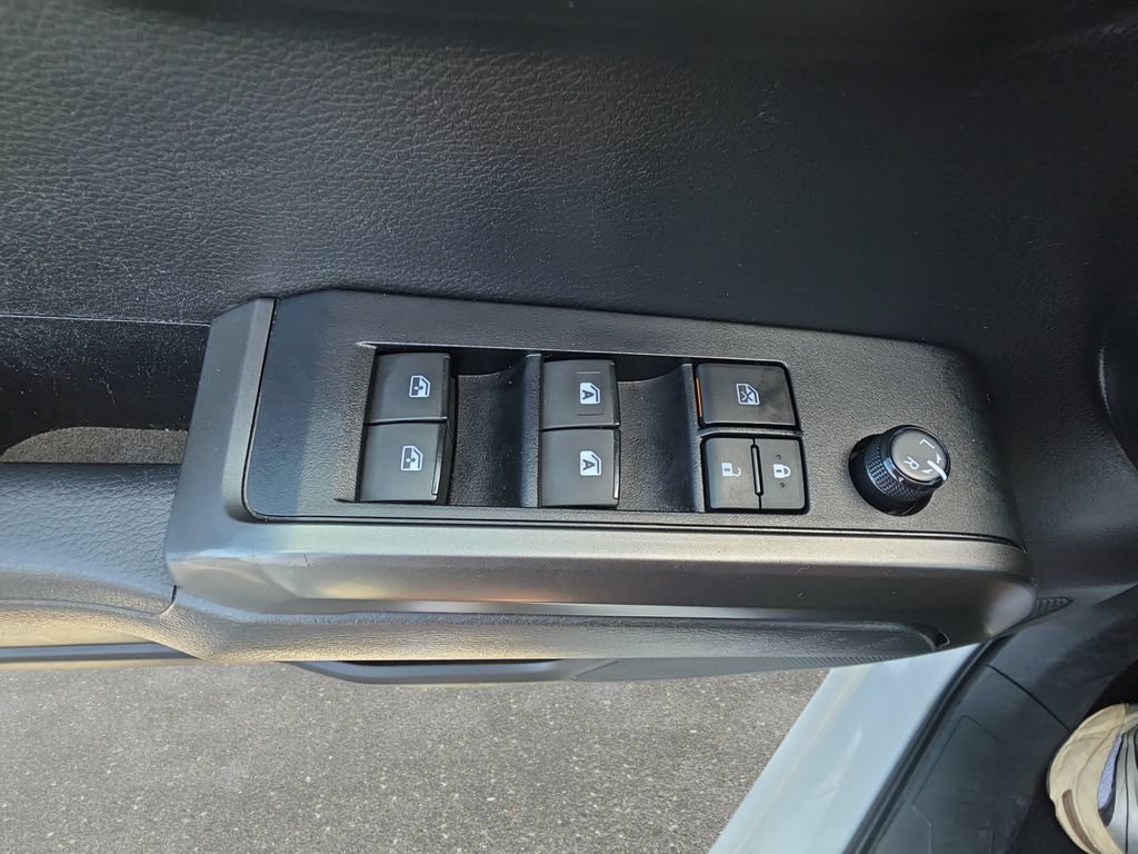 Used 2022 Toyota Tacoma TRD Off-Road AWD/4WD image 24