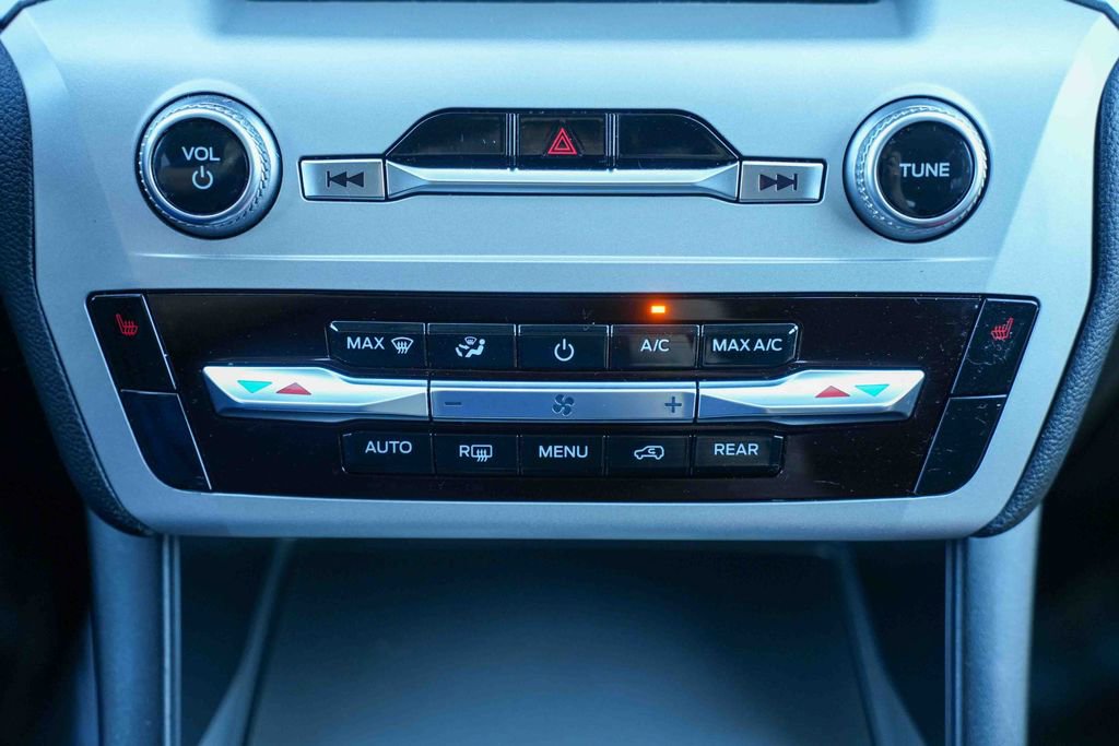 Certified 2023 Ford Explorer XLT AWD/4WD image 39