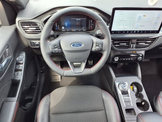 Certified 2024 Ford Escape ST-Line w/ Tech Pack #1 AWD/4WD image 6