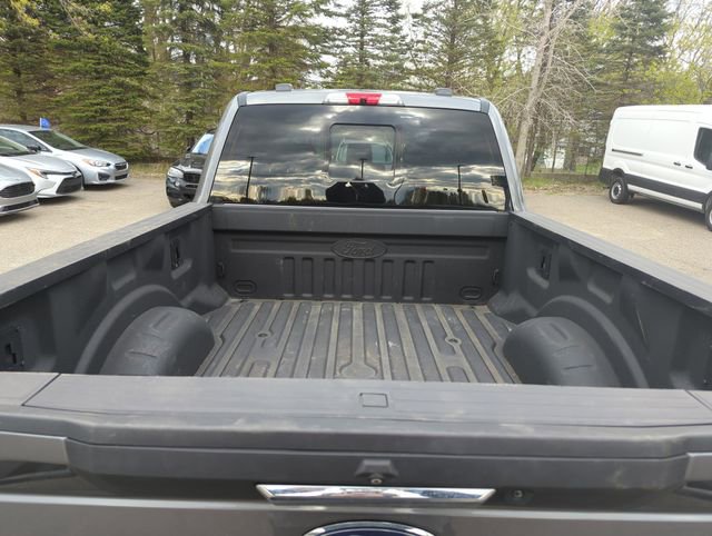 Certified 2022 Ford F250 XLT w/ XLT Premium Package AWD/4WD image 15
