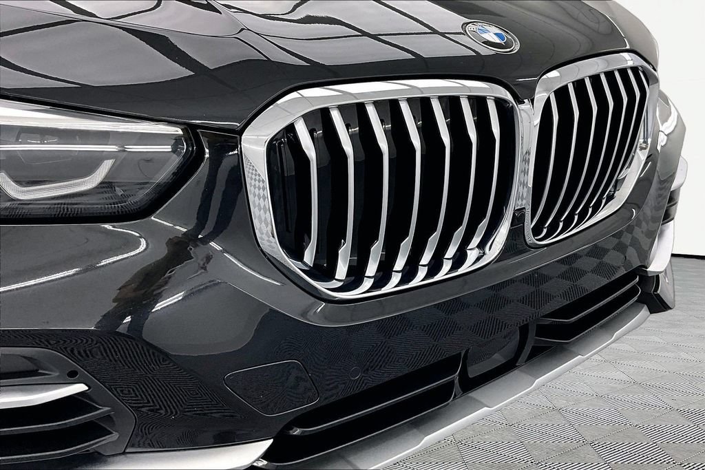 Used 2023 BMW X5 xDrive40i AWD/4WD image 28