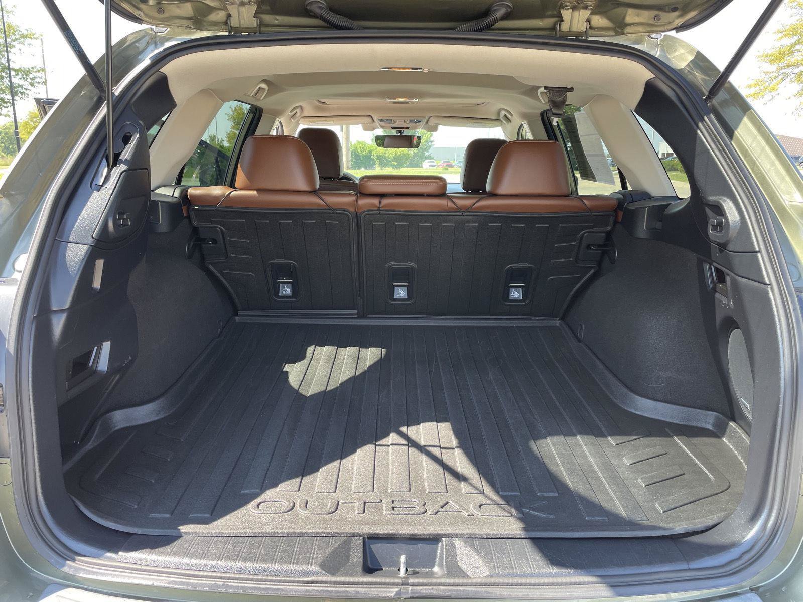 Used 2018 Subaru Outback 3.6R Touring AWD/4WD image 36
