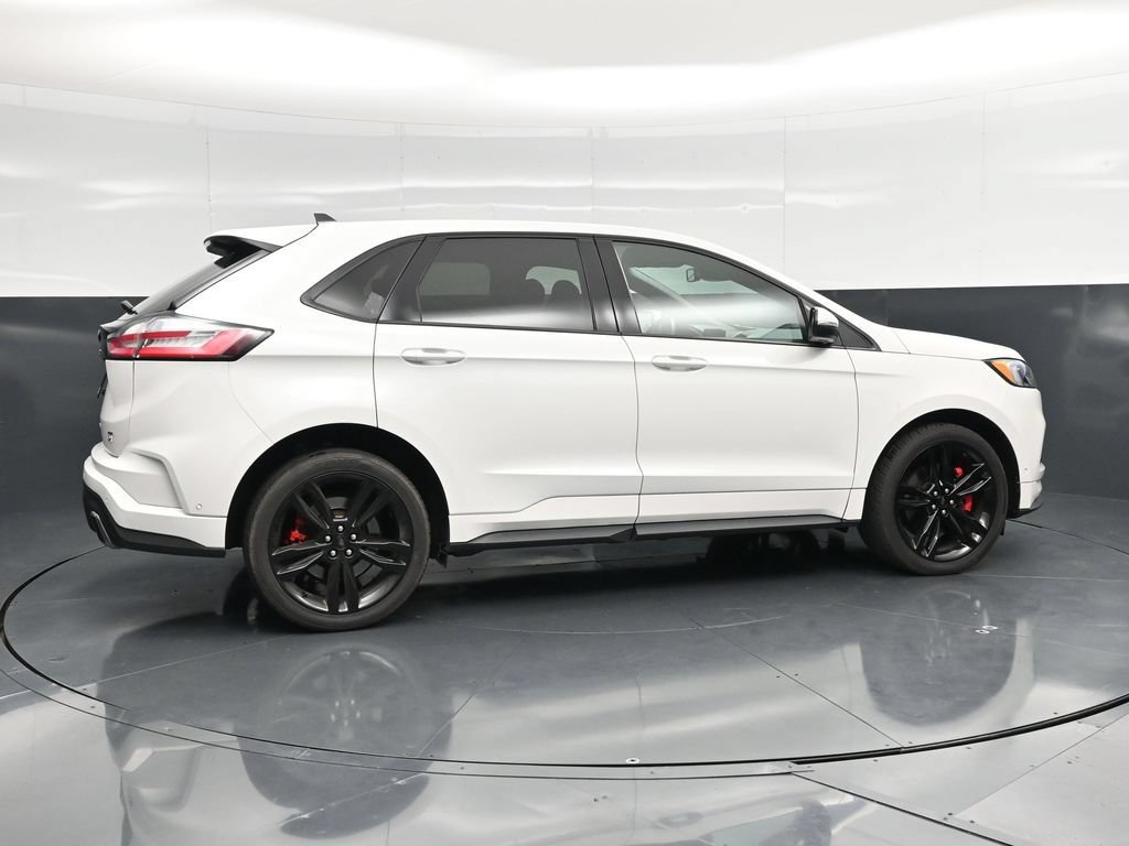 Certified 2022 Ford Edge ST w/ Equipment Group 401A AWD/4WD image 4