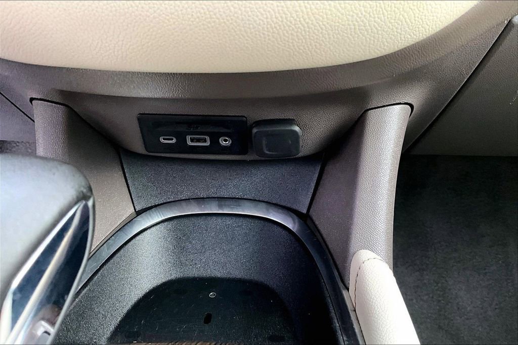 Used 2024 Chevrolet Malibu LT FWD image 26