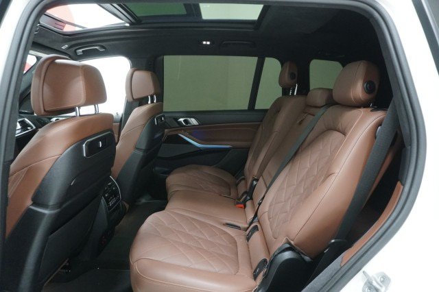 Used 2024 BMW X7 xDrive40i w/ Executive Package AWD/4WD image 27