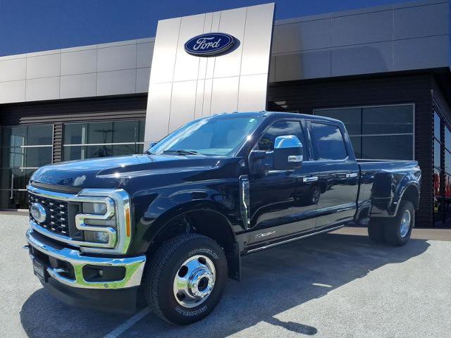 Certified 2023 Ford F350 Lariat w/ Lariat Ultimate Package AWD/4WD image 4