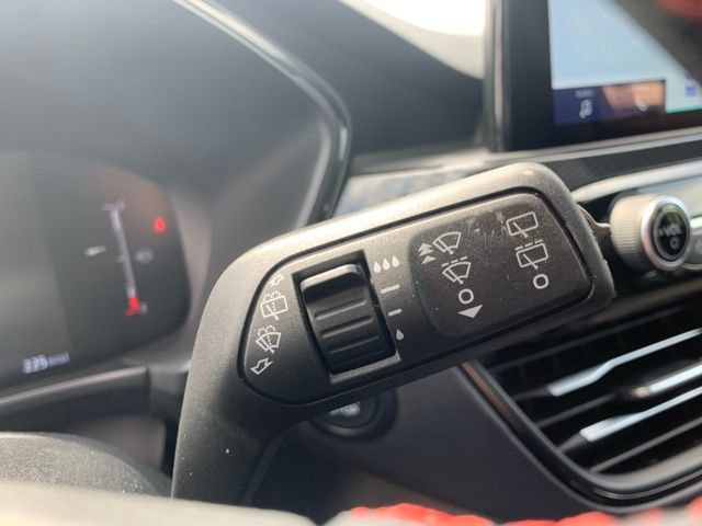 Certified 2025 Ford Escape ST-Line AWD/4WD image 29