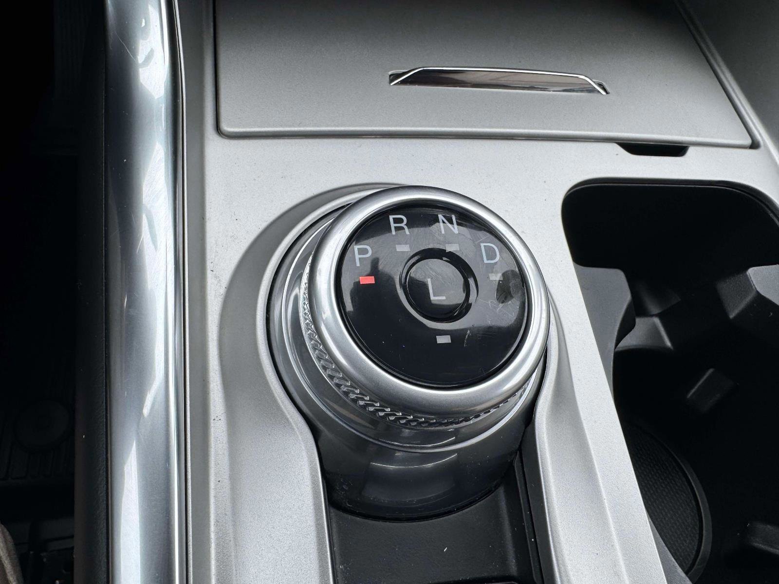 Certified 2022 Ford Explorer XLT w/ Equipment Group 202A image 27