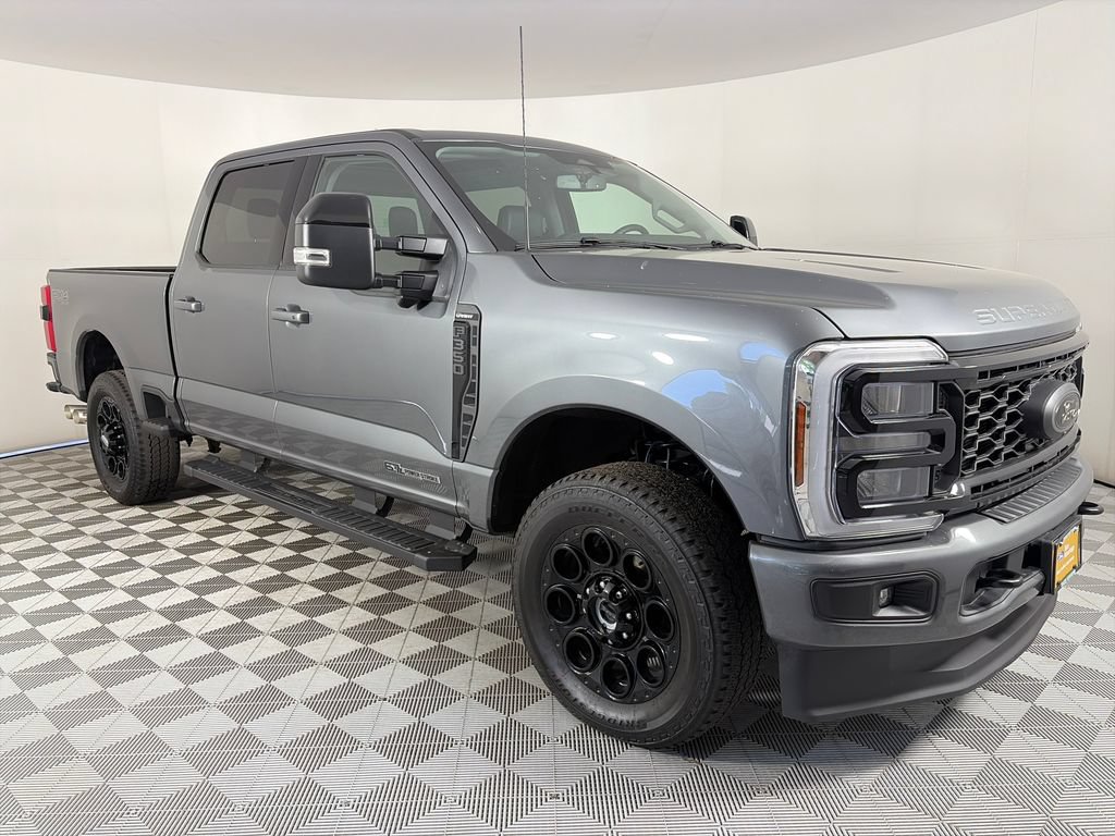 Certified 2026 Ford F350 Lariat w/ Black Appearance Package AWD/4WD 360° Tour