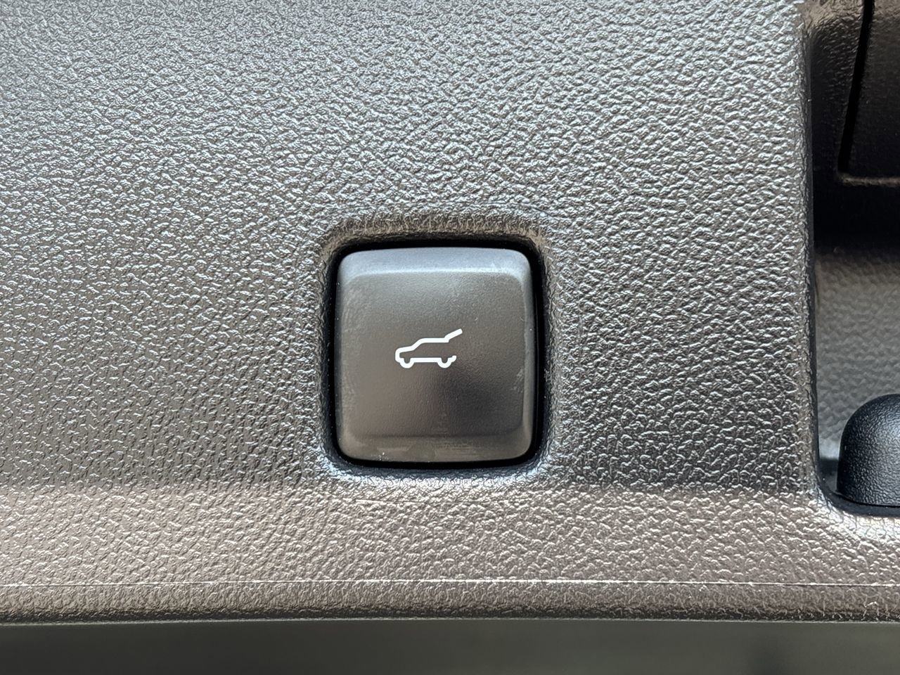 Certified 2025 Ford Escape Platinum image 15