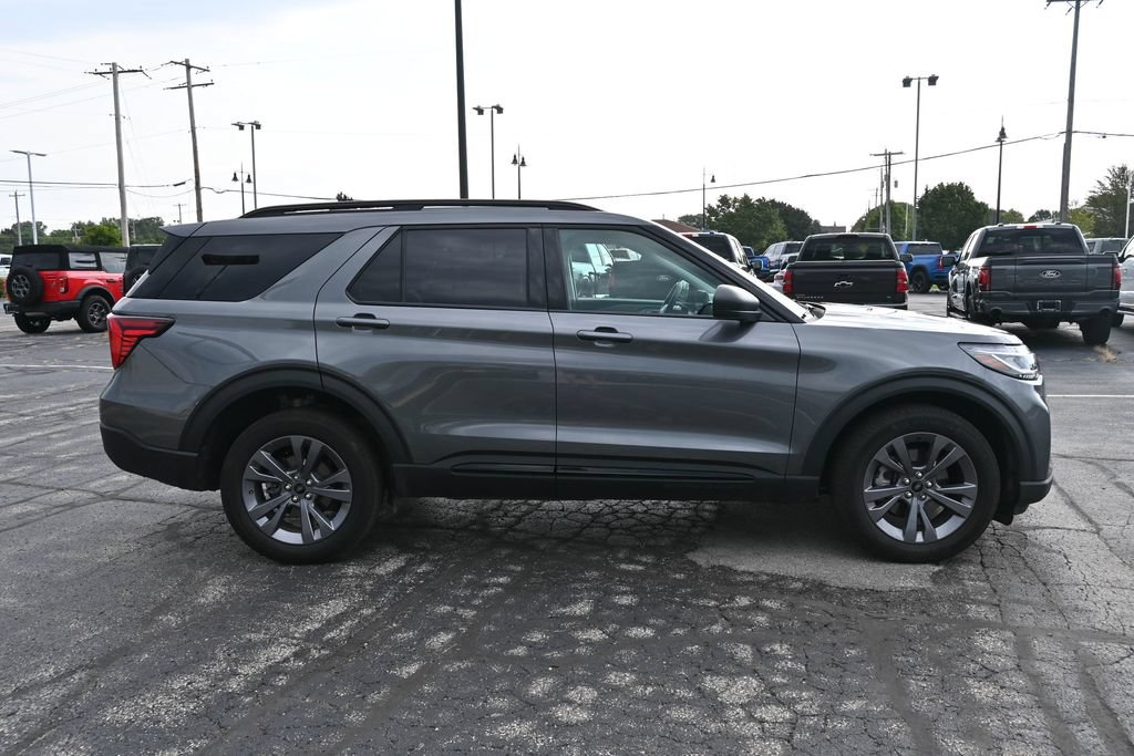 Certified 2026 Ford Explorer Active w/ Active Comfort Package AWD/4WD image 8