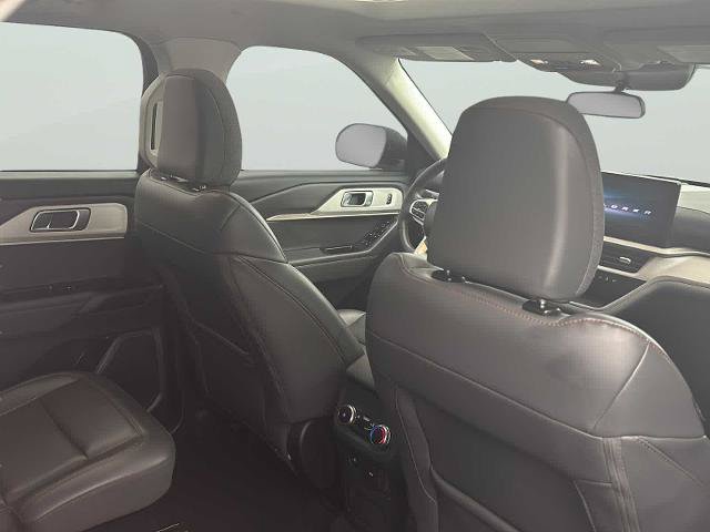 Certified 2025 Ford Explorer Active w/ Active Comfort Package AWD/4WD image 27