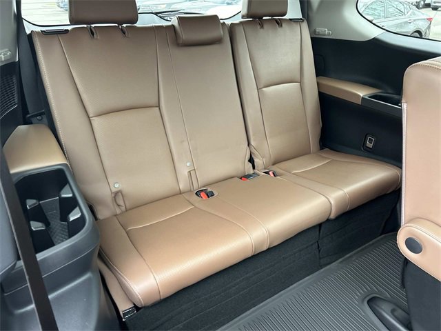 Used 2024 Toyota Grand Highlander Platinum image 28