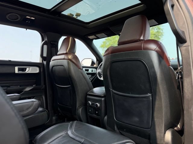 Certified 2020 Ford Explorer Platinum w/ Premium Technology Package AWD/4WD image 18