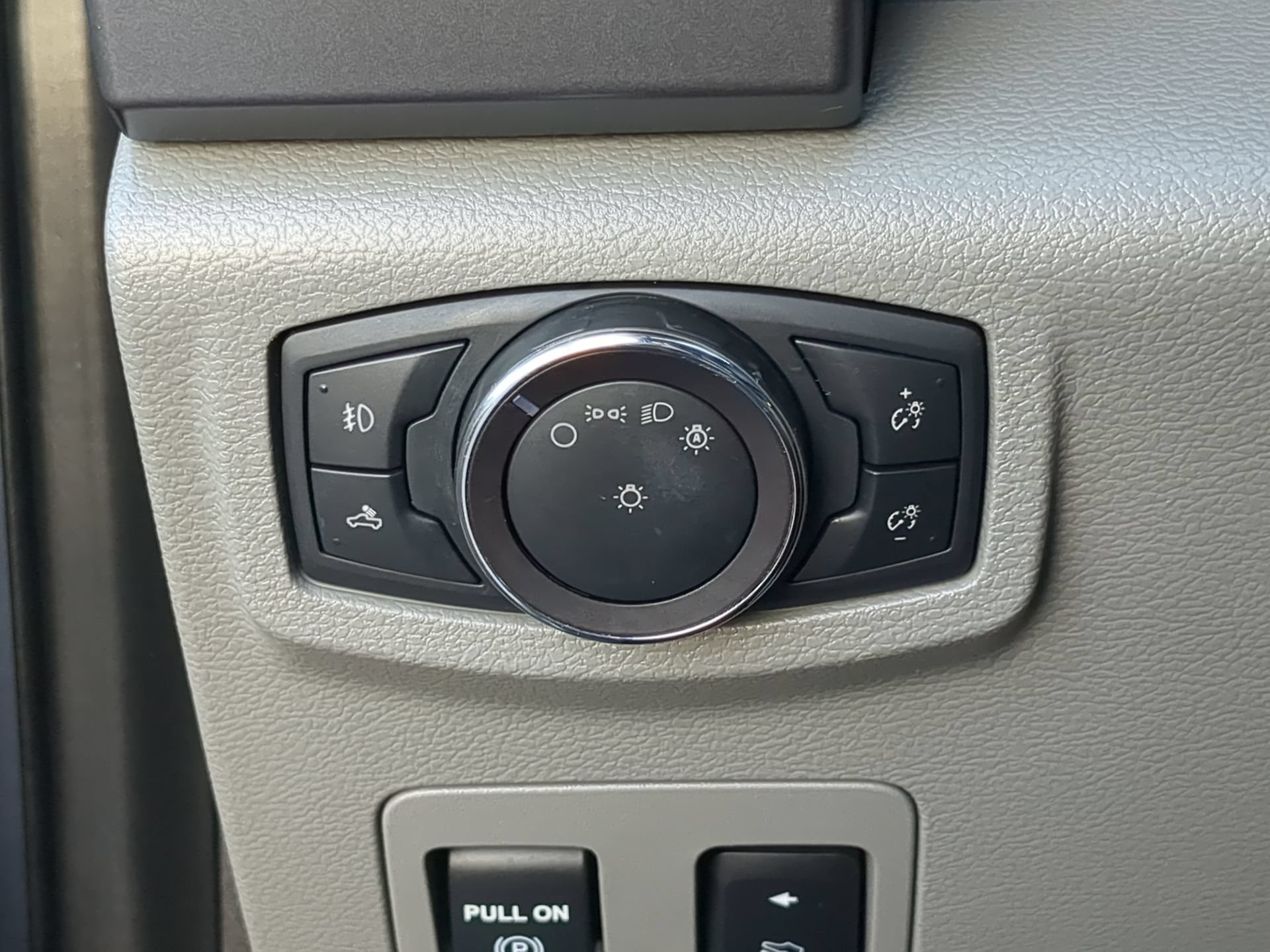 Certified 2019 Ford F150 XLT w/ Equipment Group 302A Luxury AWD/4WD image 65