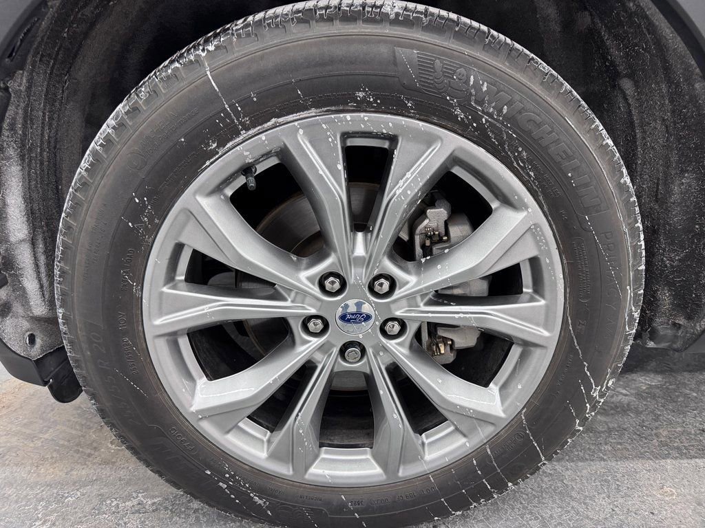 Certified 2023 Ford Explorer XLT w/ Equipment Group 202A image 11