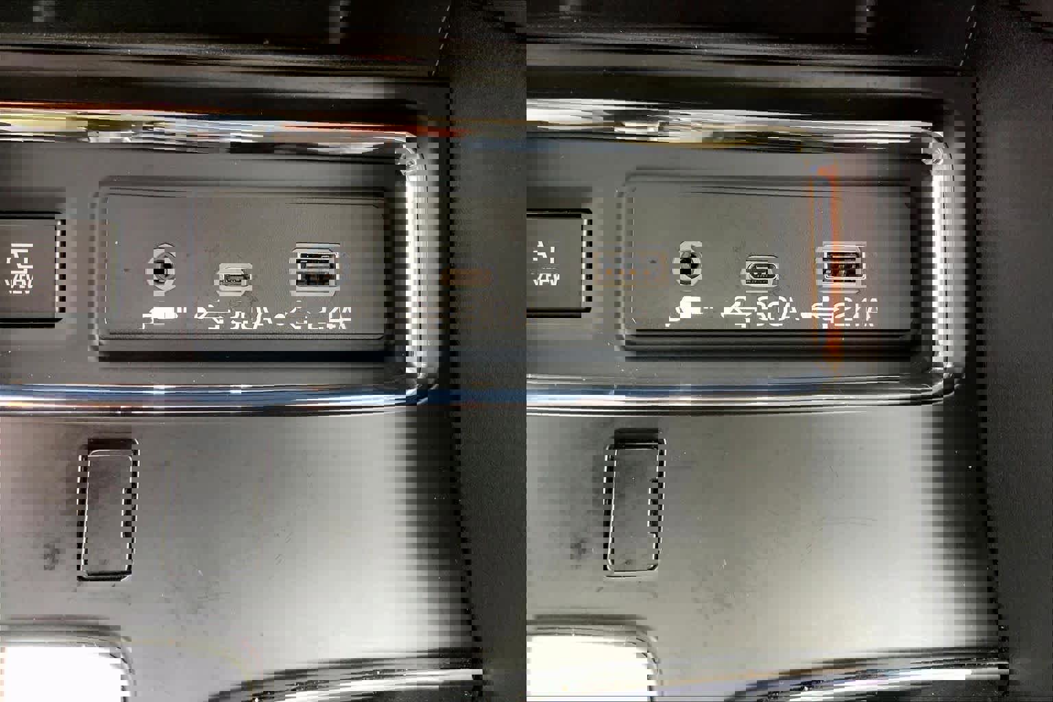 Used 2023 Subaru Ascent Limited w/ Technology Package image 29