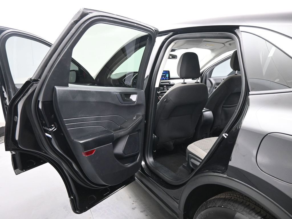 Certified 2022 Ford Escape SE image 41