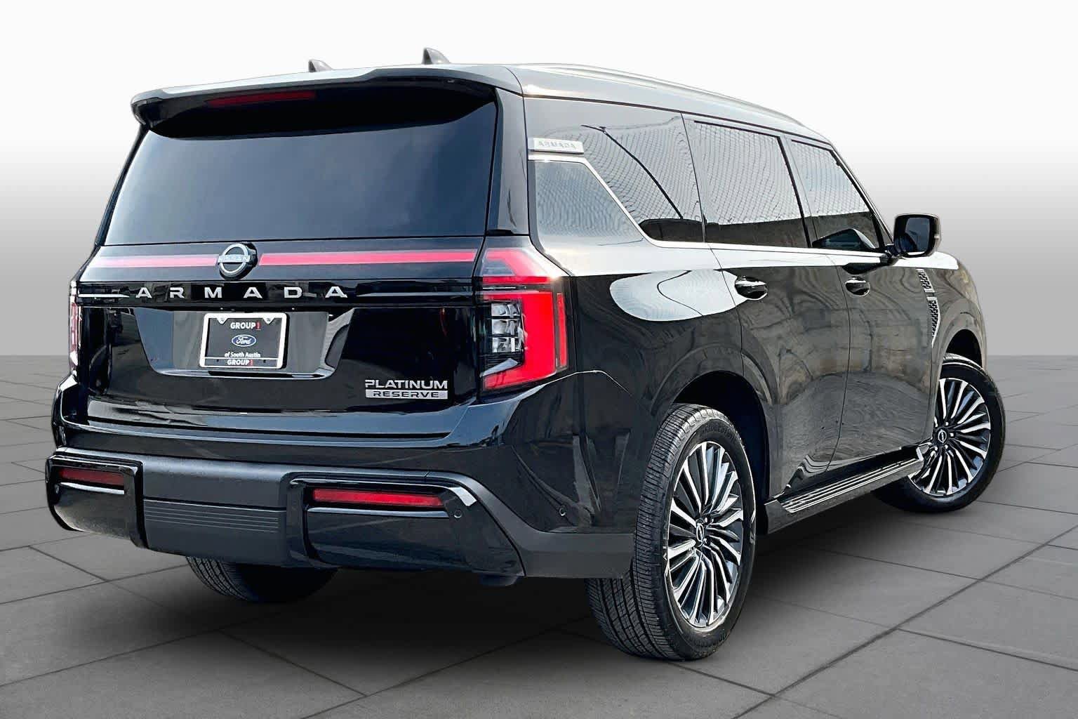 Used 2025 Nissan Armada Platinum Reserve AWD/4WD image 7