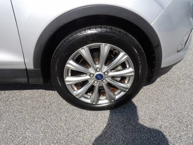Certified 2018 Ford Escape Titanium FWD image 12