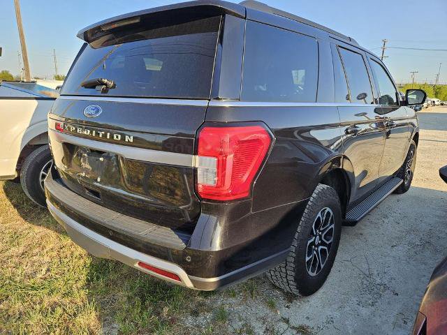 Certified 2024 Ford Expedition XLT RWD image 6