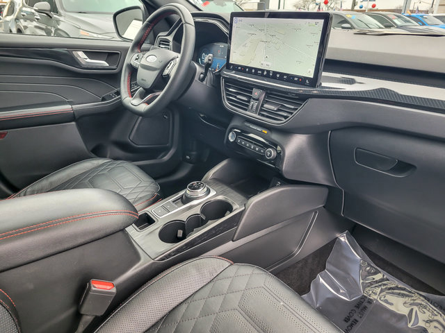 Certified 2024 Ford Escape ST-Line Elite w/ Premium Technology Package image 26