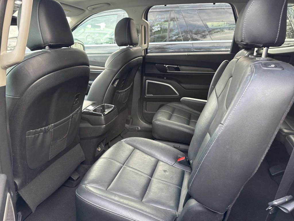 Used 2021 Kia Telluride EX w/ EX Premium Package image 18