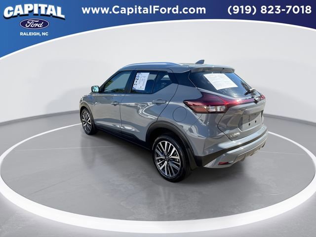 Used 2022 Nissan Kicks SV image 4