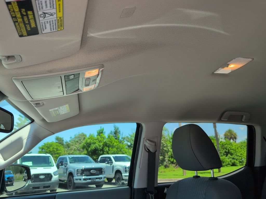 Used 2023 Toyota Tacoma SR5 AWD/4WD image 11