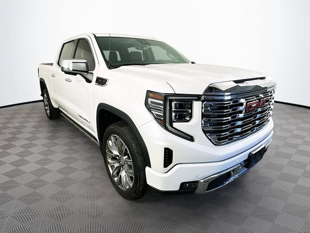 Used 2024 GMC Sierra 1500 Denali w/ Denali Reserve Package AWD/4WD image 4