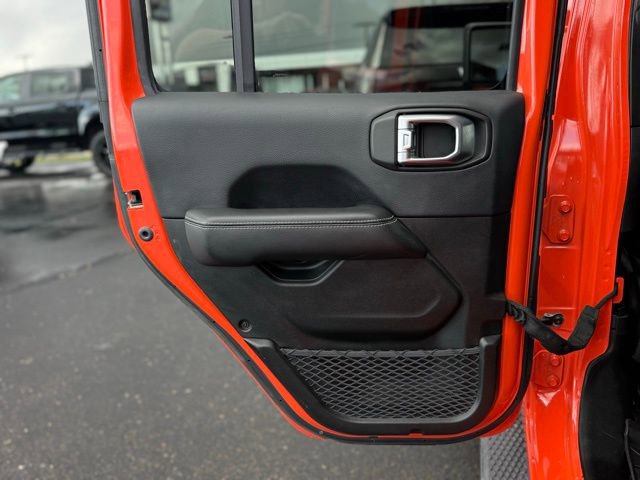 Used 2019 Jeep Wrangler Unlimited Sahara w/ Advanced Safety Group image 15