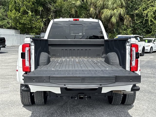 Certified 2023 Ford F450 Platinum w/ FX4 Off-Road Package image 11