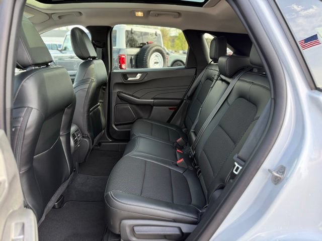 Certified 2026 Ford Escape SE w/ Class II Trailer Tow Package FWD image 19