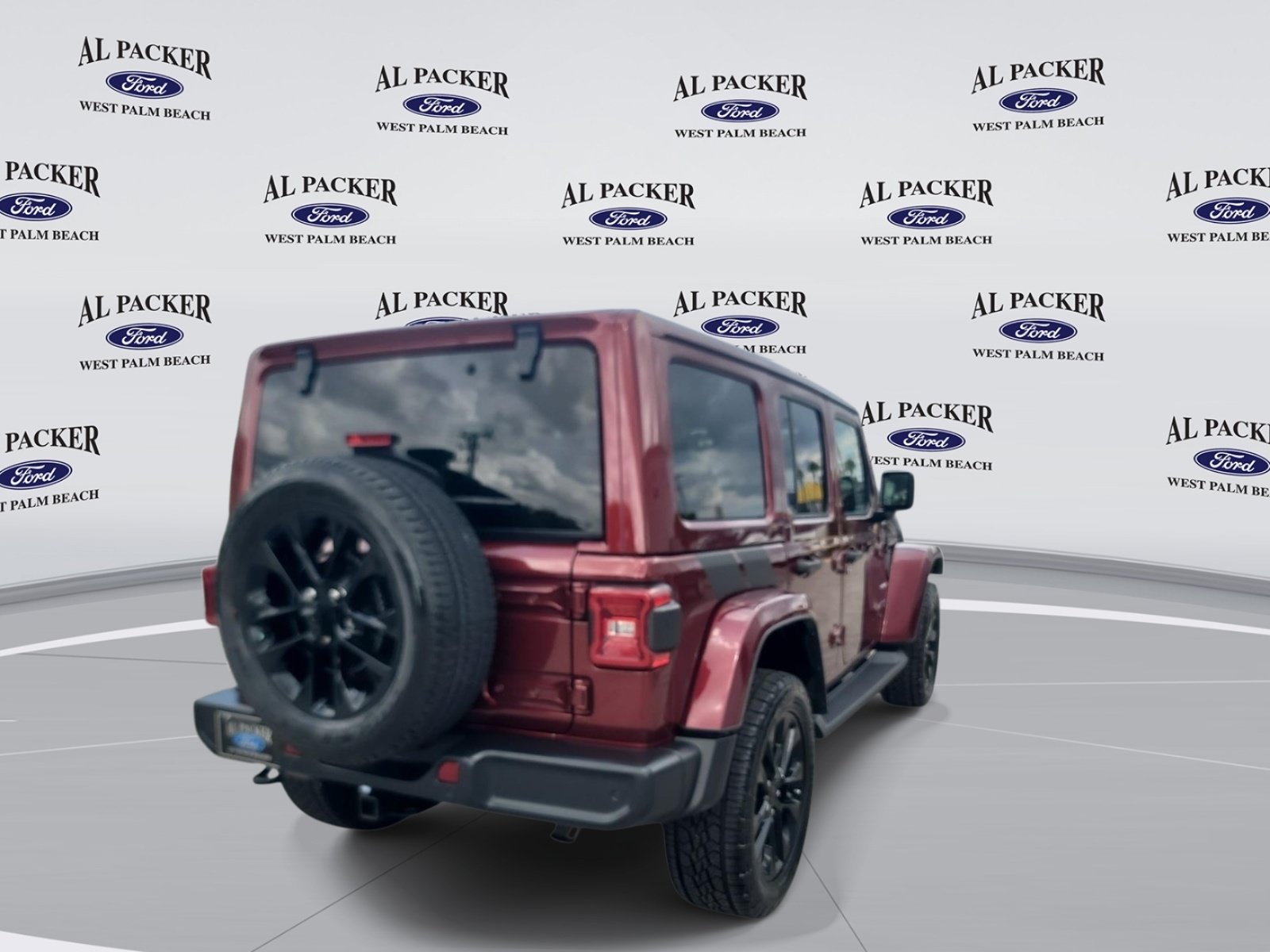Used 2021 Jeep Wrangler Unlimited Sahara w/ Cold Weather Group AWD/4WD image 6