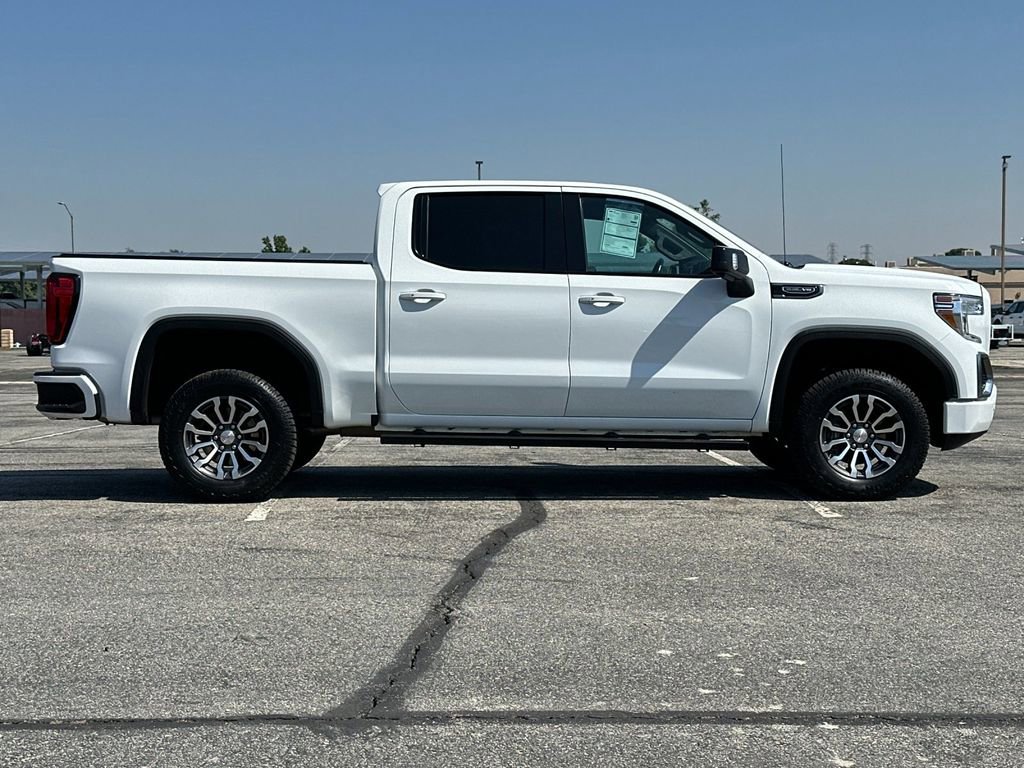Used 2021 GMC Sierra 1500 AT4 w/ AT4 Value Package AWD/4WD image 2