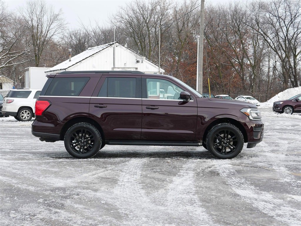 Certified 2024 Ford Expedition XLT image 2