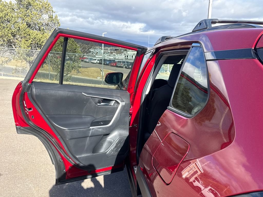 Used 2024 Toyota RAV4 XLE w/ Convenience Package image 19