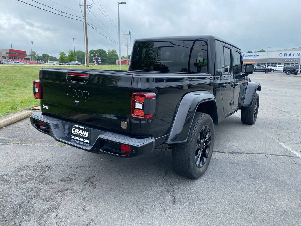Used 2021 Jeep Gladiator Overland AWD/4WD image 7