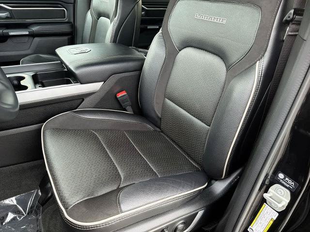 Used 2023 RAM 1500 Laramie AWD/4WD image 17